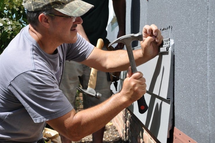 installing insulated vinyl siding